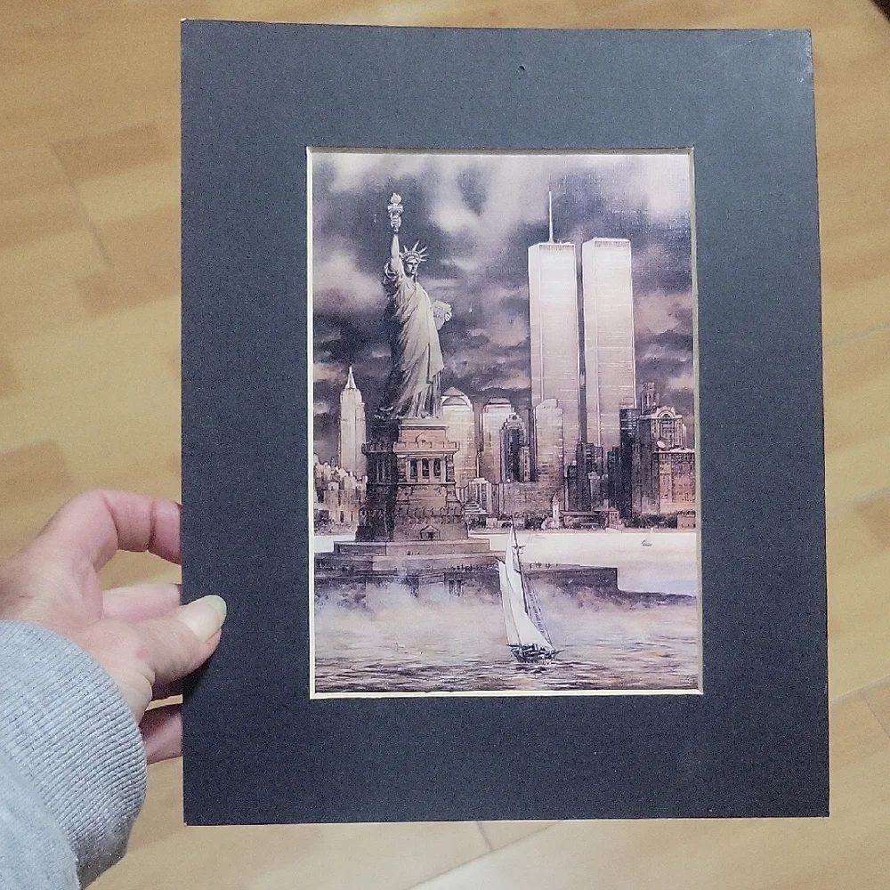 Statue of Liberty and Twin Towers Art Print - Picture 1 of 1